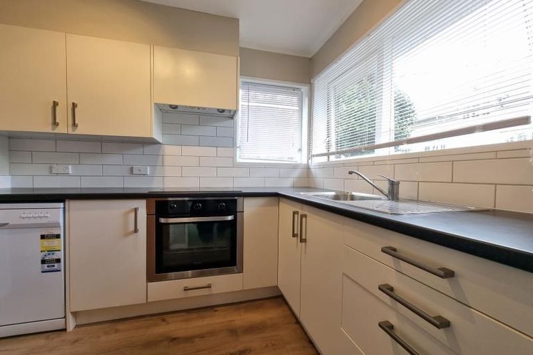 Photo of property in 376a Karori Road, Karori, Wellington, 6012