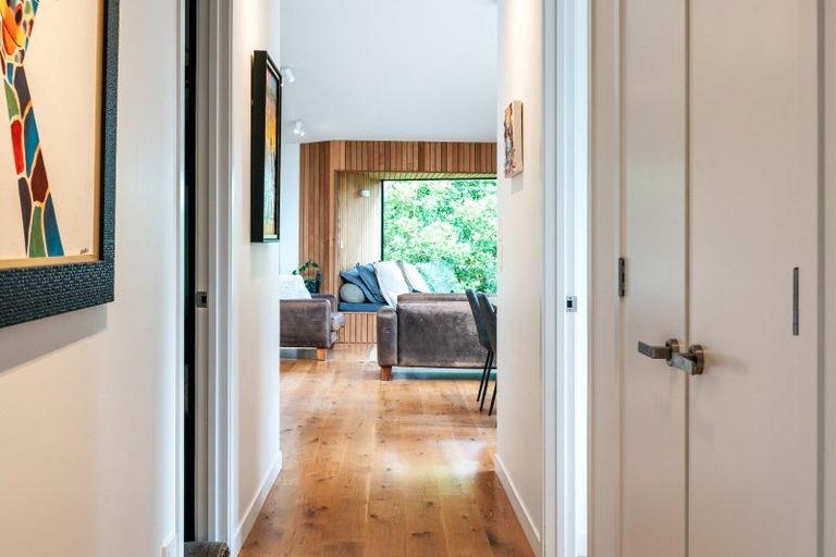 Photo of property in 39 Makora Avenue, Oneroa, Waiheke Island, 1081