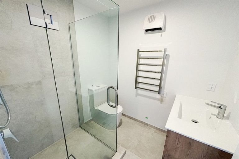 Photo of property in 3/24 Devonport Lane, St Albans, Christchurch, 8014