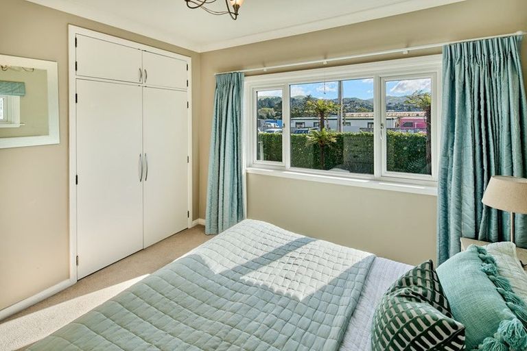 Photo of property in 11 Hathaway Avenue, Boulcott, Lower Hutt, 5010