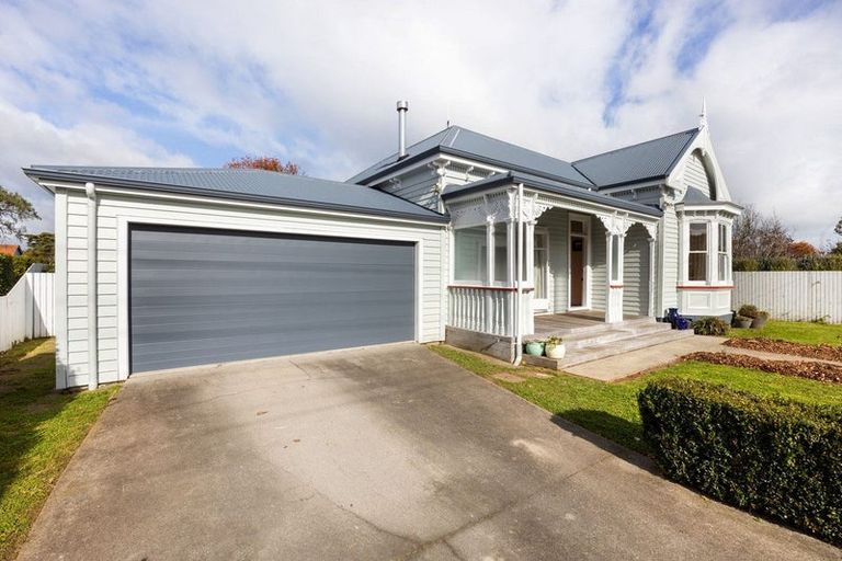 Photo of property in 32 Alpha Street, Cambridge, 3434