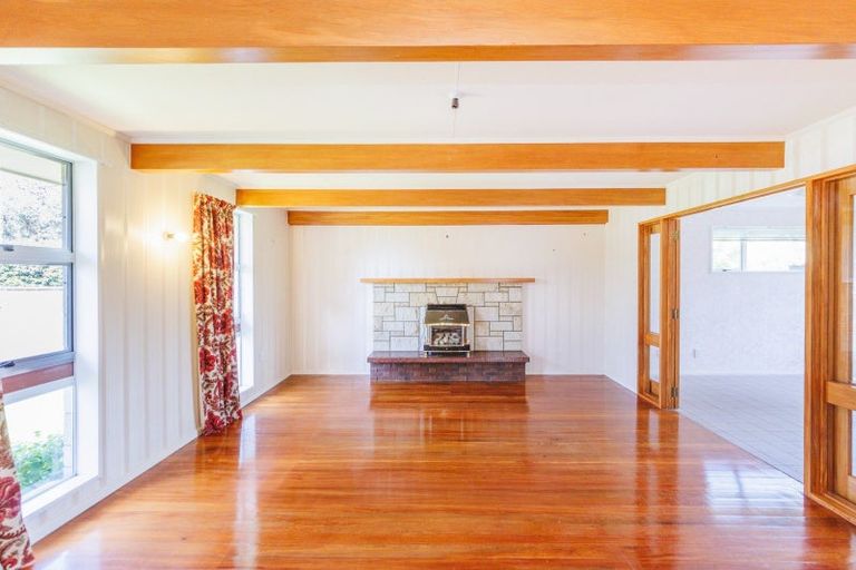 Photo of property in 15 College Street, Awapuni, Palmerston North, 4412