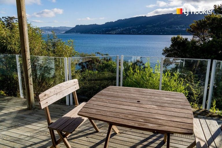 Photo of property in 6 Marion Street, Macandrew Bay, Dunedin, 9014