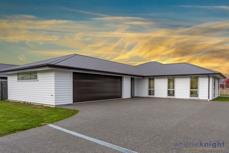 Photo of property in 35 Blackadder Road, Pegasus, 7612