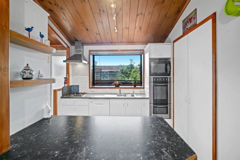 Photo of property in 183 Avonhead Road, Avonhead, Christchurch, 8042