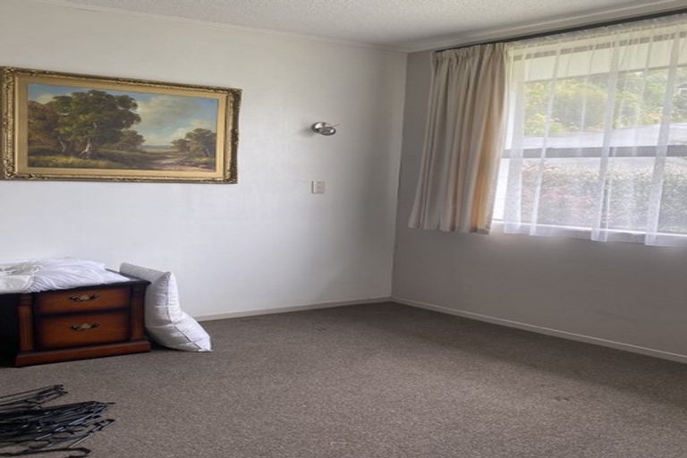 Photo of property in 8 Bushland Grove, Paparangi, Wellington, 6037