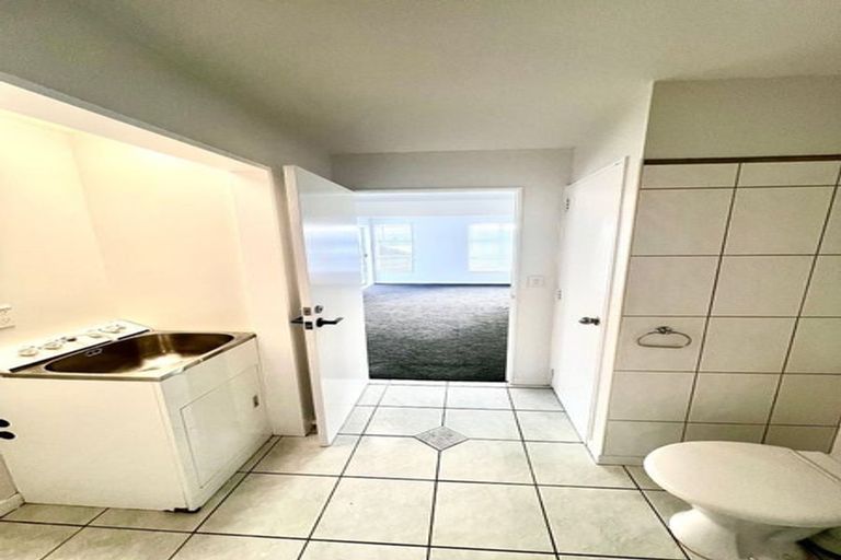 Photo of property in 6c Ahuriri Street, Strathmore Park, Wellington, 6022