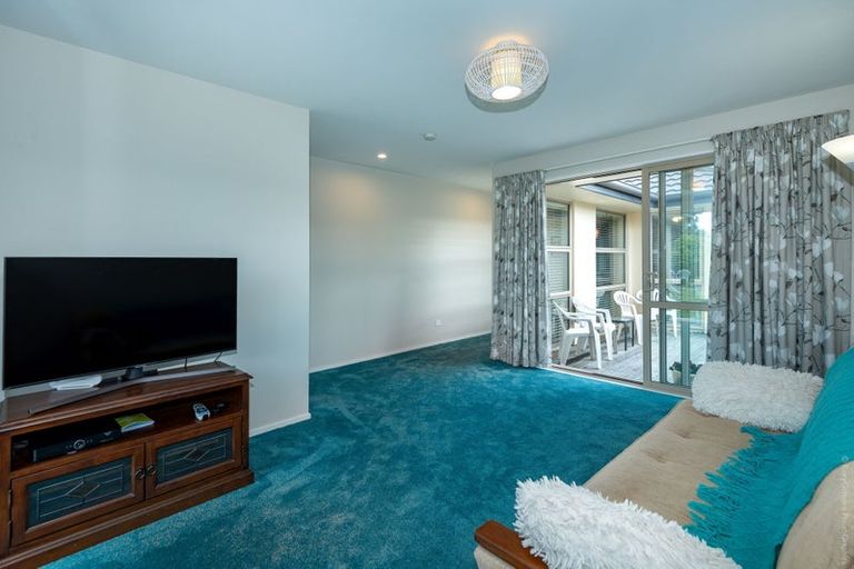 Photo of property in 51 Palmers Road, New Brighton, Christchurch, 8083