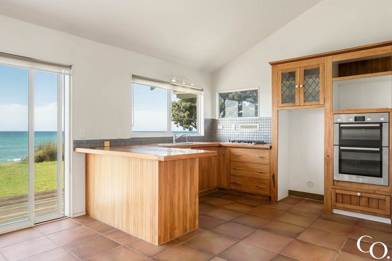 Photo of property in 41 Karewa Parade, Papamoa Beach, Papamoa, 3118