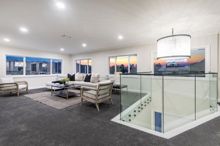 Photo of property in 11 Henry Blyth Lane, Greenhithe, Auckland, 0632