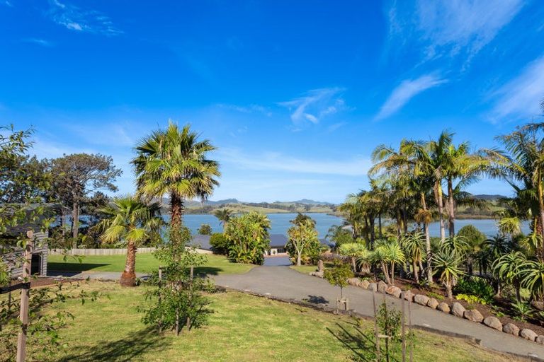Photo of property in 10 Waterfront Drive, Mangonui, 0420
