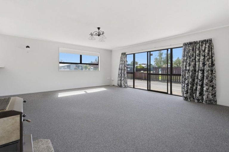 Photo of property in 402a Ngatai Road, Bellevue, Tauranga, 3110