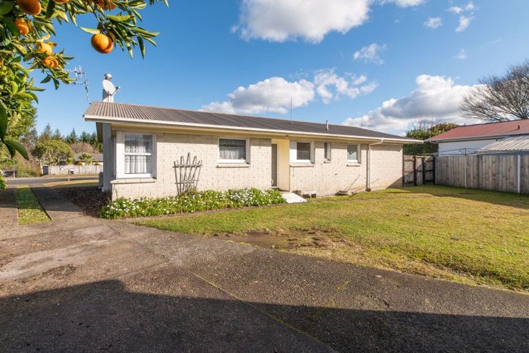 Photo of property in 37 Alison Street, Mangakakahi, Rotorua, 3015