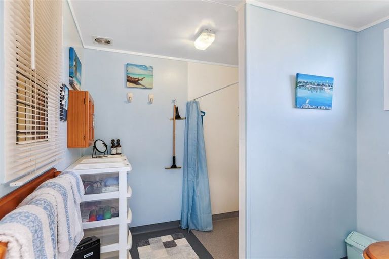 Photo of property in 169 Romilly Street, Westport, 7825