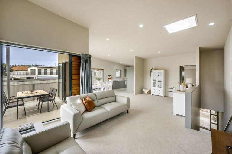 Photo of property in 17 Barry Street, Ahuriri, Napier, 4110