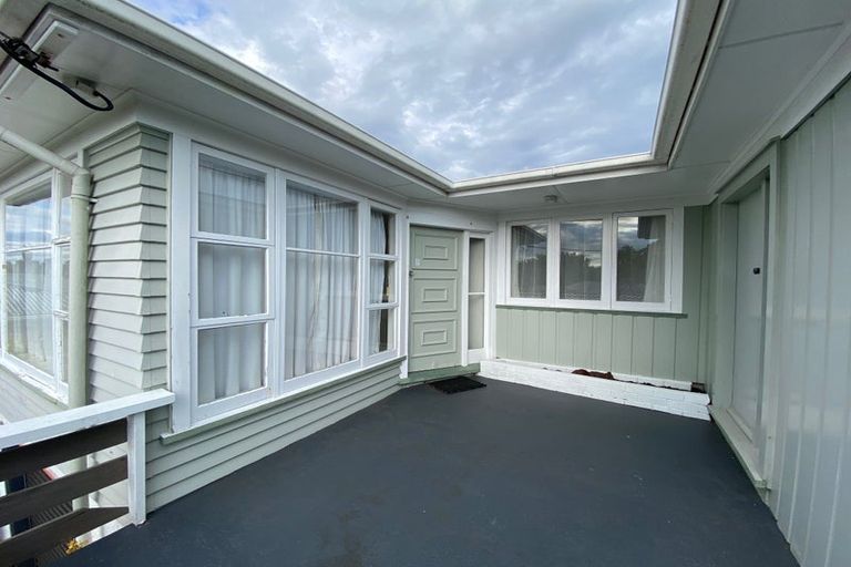 Photo of property in 19 Blease Street, New Lynn, Auckland, 0600