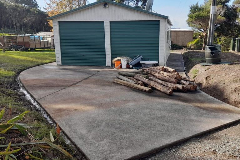 Photo of property in 119 Cable Bay Block Road, Cable Bay, 0420