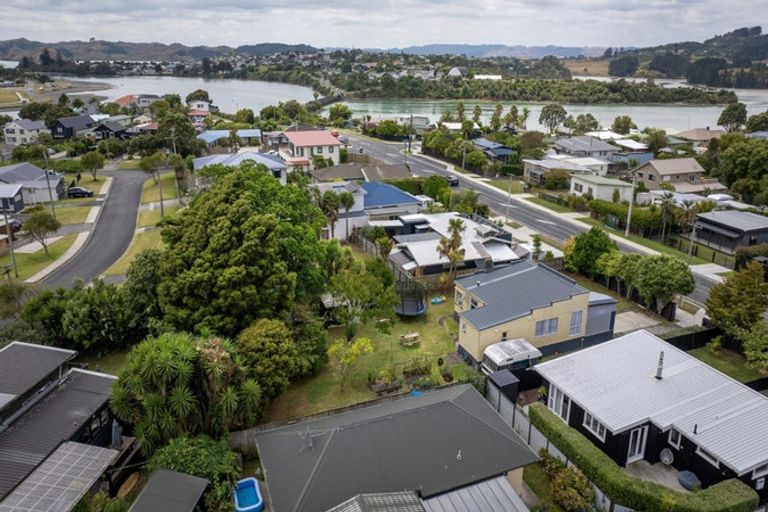 Photo of property in 55 Wainui Road, Raglan, 3225