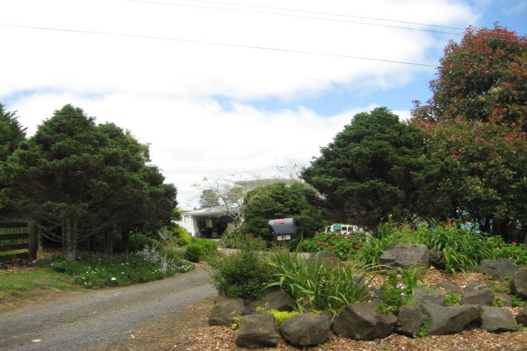 Photo of property in 91 Kanuka Road, Bombay, 2675