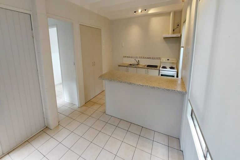 Photo of property in 54 Makora Road, Massey, Auckland, 0614