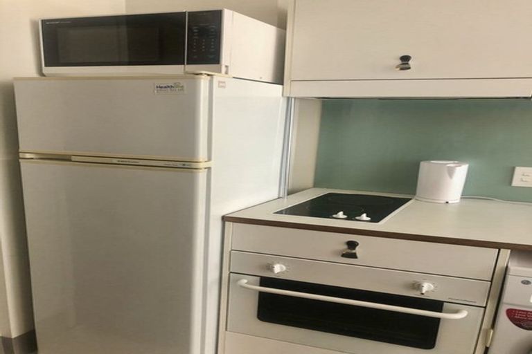 Photo of property in Urbane Apartments, 7/29 Webb Street, Mount Cook, Wellington, 6011