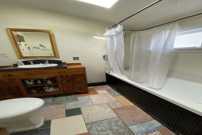 Photo of property in 46 Main Street, Greytown, 5712