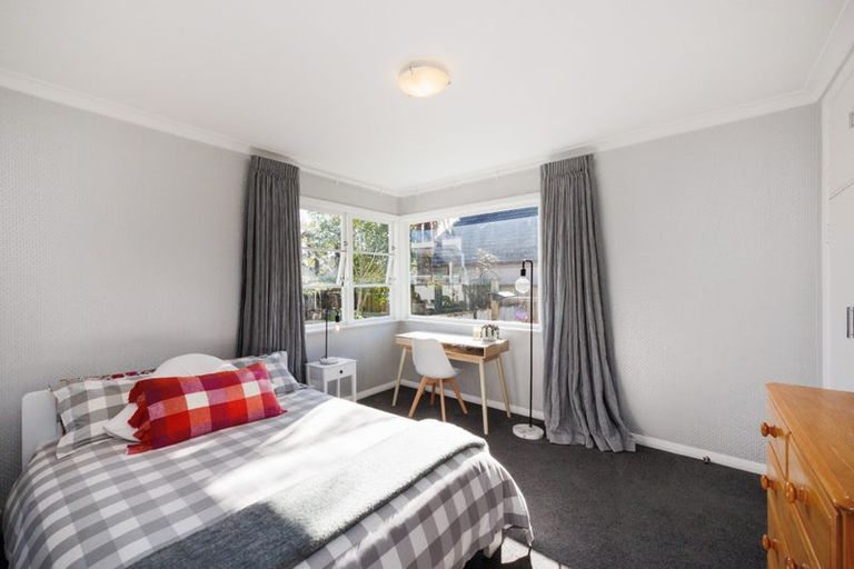 Photo of property in 30 Lincoln Terrace, Hokowhitu, Palmerston North, 4410