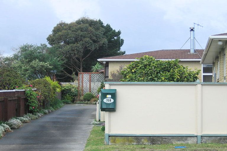 Photo of property in 70b Eatwell Avenue, Paraparaumu Beach, Paraparaumu, 5032