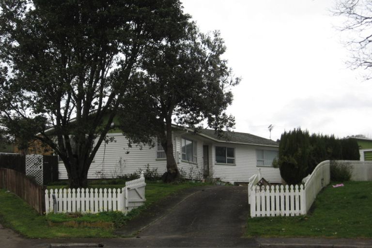 Photo of property in 9 Sheralee Place, Red Hill, Papakura, 2110
