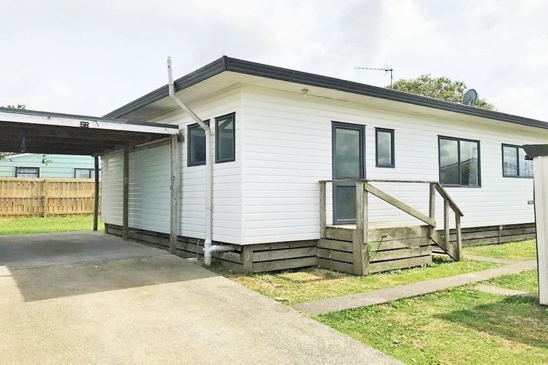 Photo of property in 1/5 Solveig Place, Randwick Park, Auckland, 2105