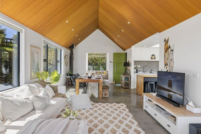 Photo of property in 49b Oceana Drive, Welcome Bay, Tauranga, 3175