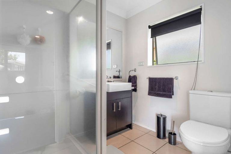 Photo of property in 22 Waitoa Street, Waiuku, 2123