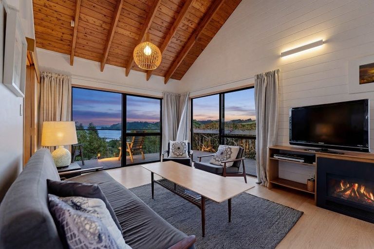 Photo of property in 29 Grand View Road, Leigh, 0985