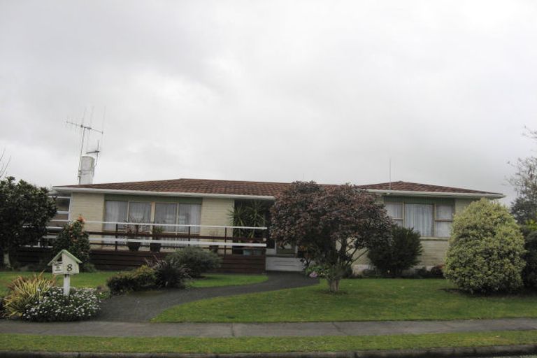 Photo of property in 8/8a Featherston Street, Levin, 5510