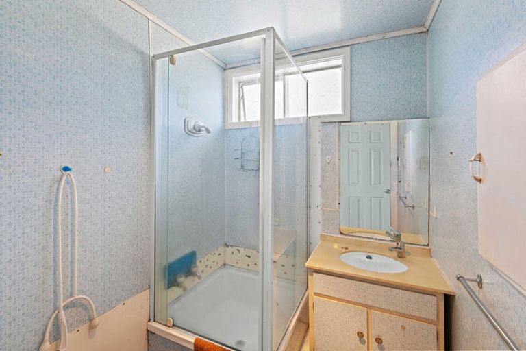 Photo of property in 21 Hay Street, Bromley, Christchurch, 8062