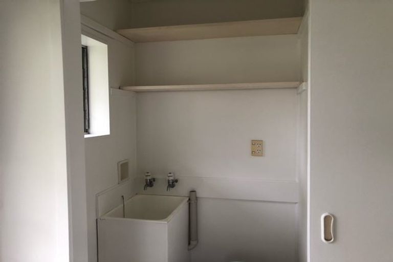 Photo of property in 2/95 Archers Road, Hillcrest, Auckland, 0629