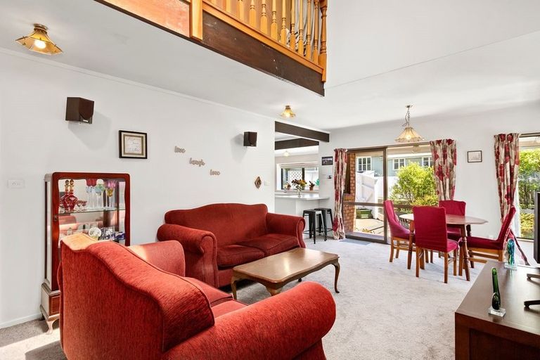 Photo of property in 1/268 Main Road, Tawa, Wellington, 5028