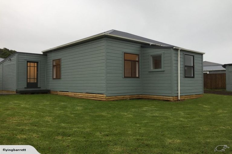 Photo of property in 104 Centennial Avenue, Waitara, 4320