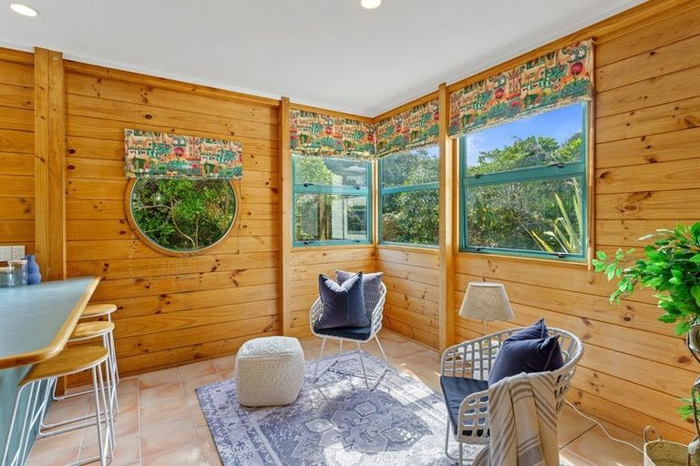 Photo of property in 89 Tutere Street, Waikanae Beach, Waikanae, 5036