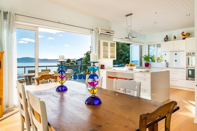 Photo of property in 29a Totara Street, Eastbourne, Lower Hutt, 5013