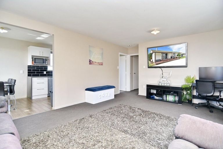 Photo of property in 50 Richill Street, Belfast, Christchurch, 8051