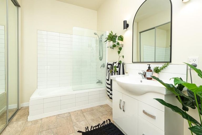 Photo of property in 60 Petrie Street, Richmond, Christchurch, 8013