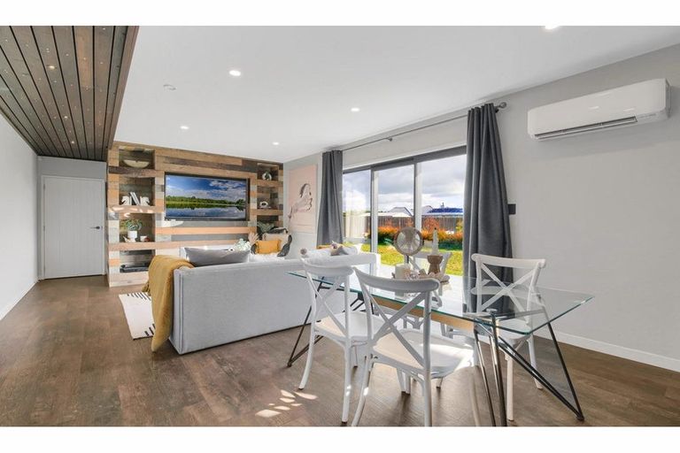 Photo of property in 1 Hampton Drive, Swannanoa, 7692