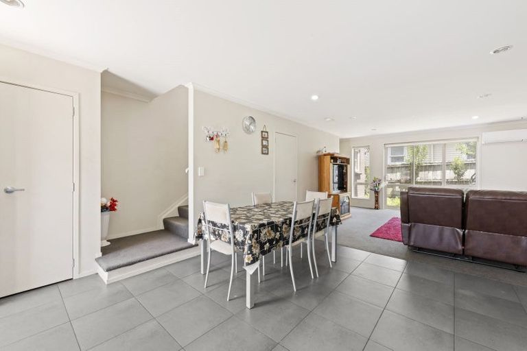 Photo of property in 32 Akeake Lane, Manurewa, Auckland, 2102