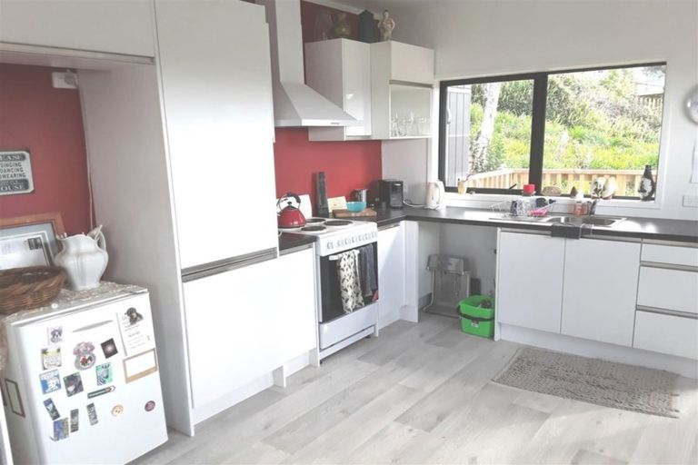 Photo of property in 103 Park Avenue, Whangamata, 3620