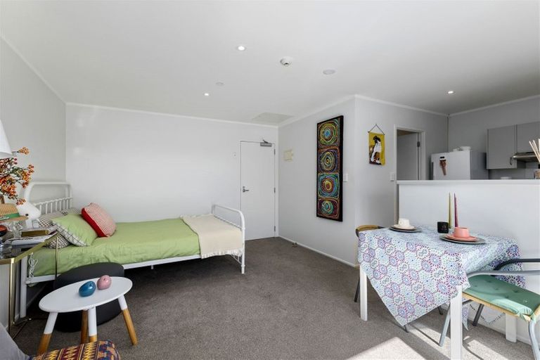 Photo of property in 20b/30 Westward Ho, Glen Eden, Auckland, 0602