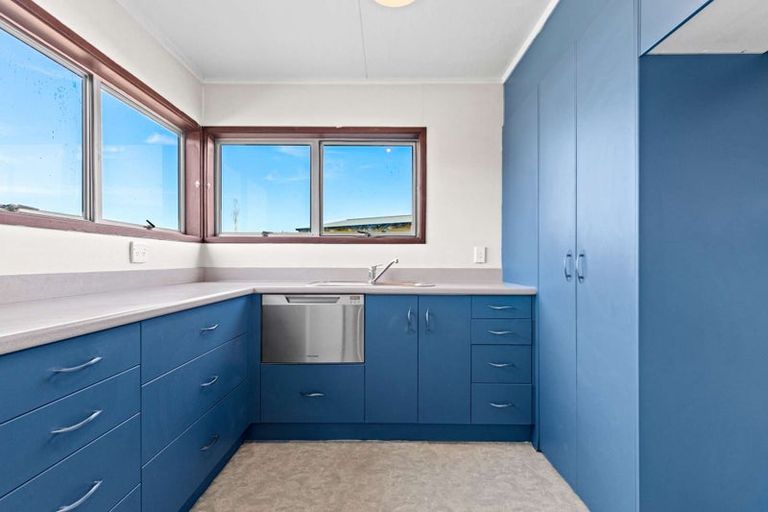 Photo of property in 3 Sequoia Crescent, Owhata, Rotorua, 3010