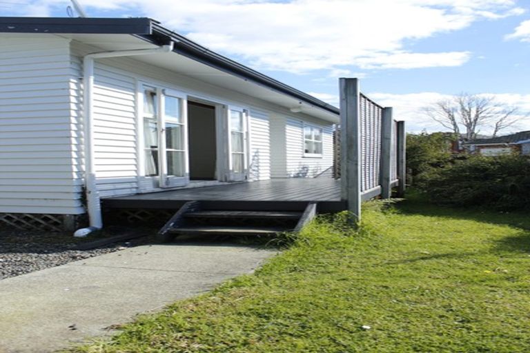 Photo of property in 1/118 Nile Road, Milford, Auckland, 0620