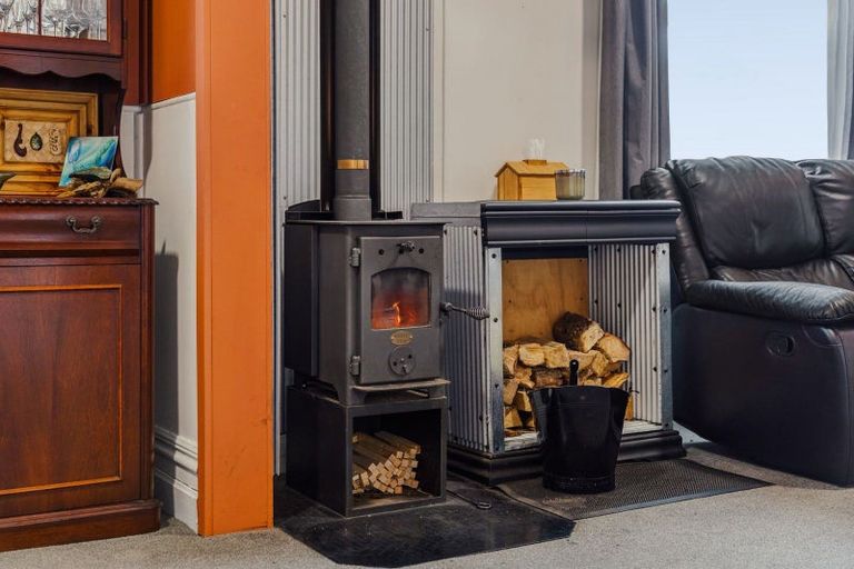 Photo of property in 2 Rintoul Street, Westport, 7825