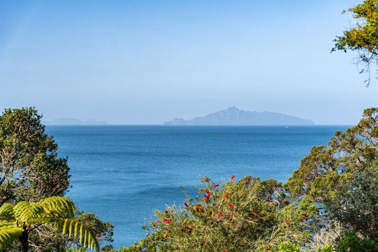 Photo of property in 1123 Cove Road, Langs Beach, Waipu, 0582